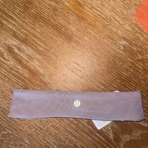 NWT Lululemon Fly Away Tamer Headband II